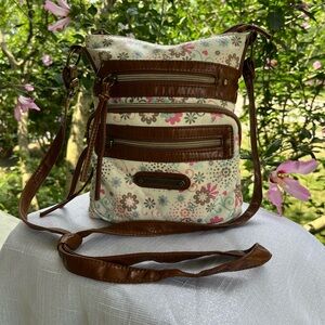 Stony Mountain Cream/floral cross body purse